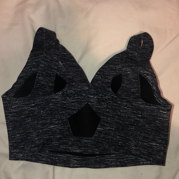 Vs sports bra - Picture 2 of 3